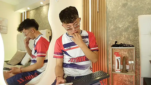 Dark Nico online show from April 1, 3:41 am