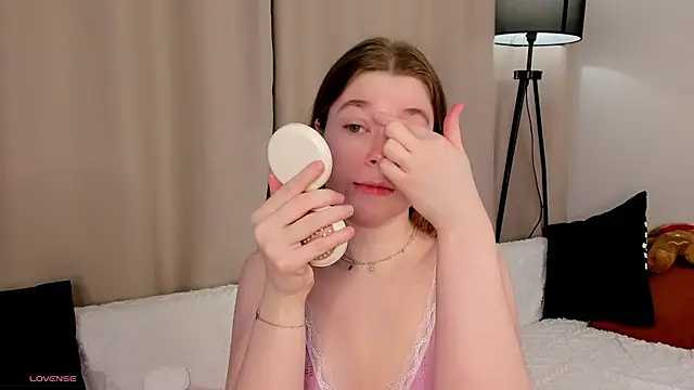 MaraaSwan online show from April 15, 2:06 am