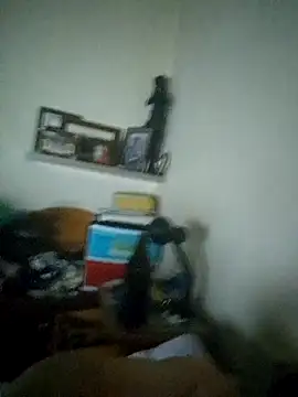 Snapshot of Ulisesss69 chatting on February 24, 10:54 pm Ulisesss69 online show from February 24, 10:54 pm