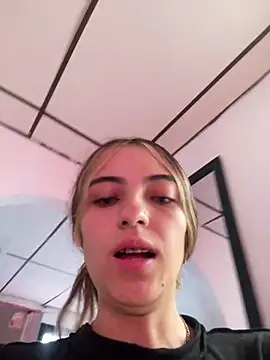 Sophie vega1 online show from May 28, 3:51 pm