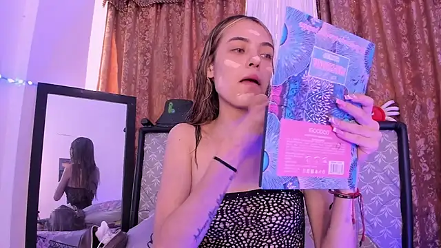 Sophie vega1 online show from June 1, 6:51 pm