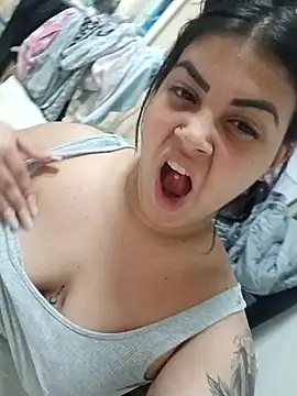 Snapshot of CubanaCulonaxxx chatting on February 25, 4:23 am CubanaCulonaxxx online show from February 25, 4:23 am