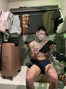 freaknine69 online show from February 24, 2:12 am