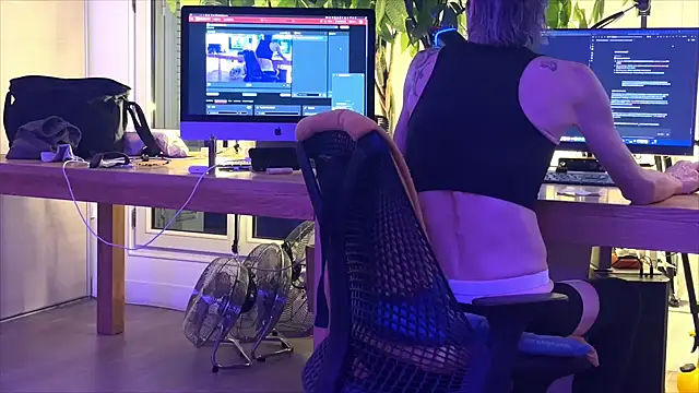 irohsako online show from April 15, 8:31 pm