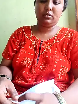 tamilkaviya431 online show from May 4, 1:53 am