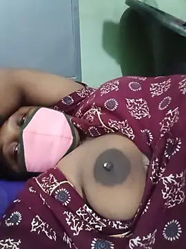 tamilkaviya431 online show from May 17, 5:24 pm