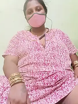 Snapshot of tamilkaviya431 chatting on June 7, 6:51 am tamilkaviya431 online show from June 7, 6:51 am