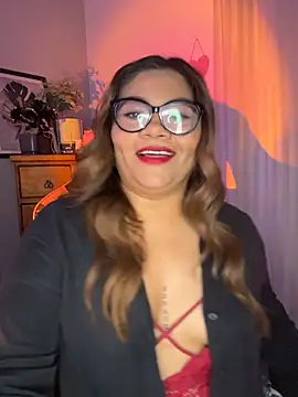 Snapshot of ludmila_x chatting on February 14, 4:13 am ludmila x online show from February 14, 4:13 am