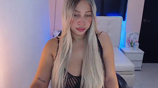 heelen21 online show from March 27, 5:16 am