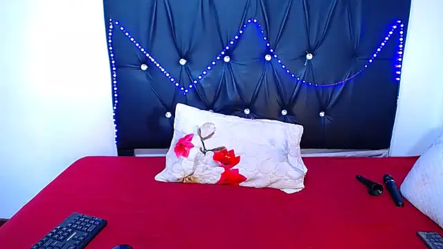 MaturePrettyLady01 online show from March 23, 5:57 pm