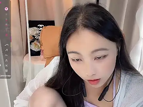 Lydia-668 online show from February 13, 1:33 pm