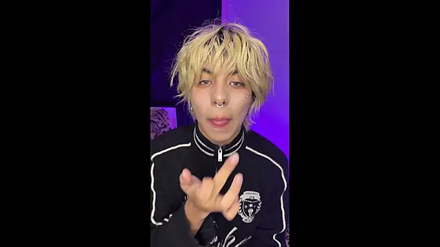 prince oliverr online show from April 10, 11:06 am