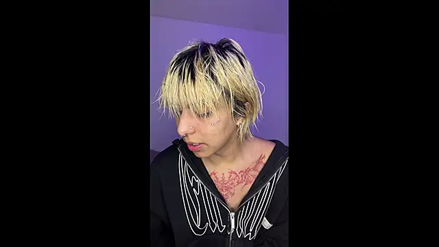 prince oliverr online show from April 4, 2:18 am