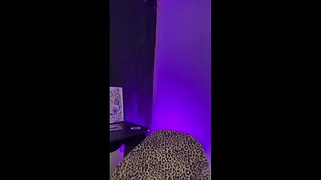 prince oliverr online show from April 6, 2:29 am