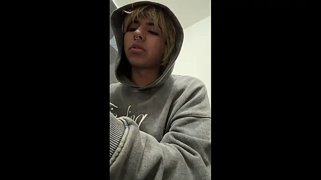 prince oliverr online show from March 31, 2:57 am