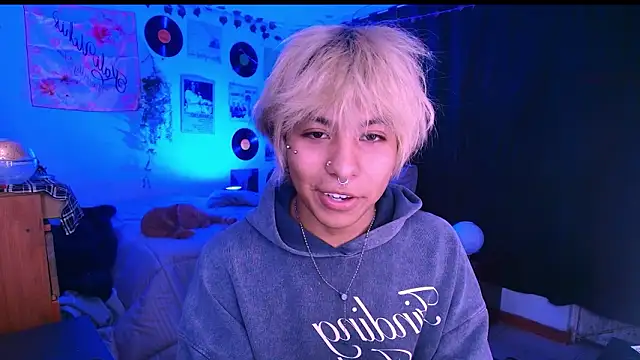 prince oliverr online show from February 23, 11:16 pm