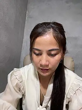 Snapshot of Tina-hotsx chatting on February 25, 5:40 am Tina-hotsx online show from February 25, 5:40 am