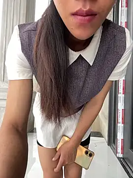 Snapshot of sunae-sex chatting on June 30, 12:21 am sunae-sex online show from June 30, 12:21 am