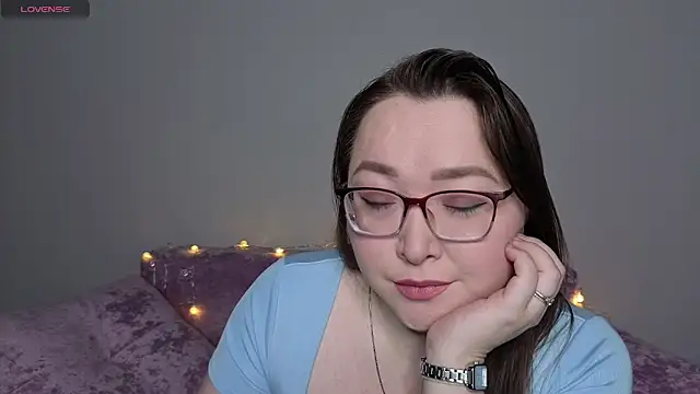 Snapshot of Daina_waga chatting on February 18, 1:36 am Daina waga online show from February 18, 1:36 am