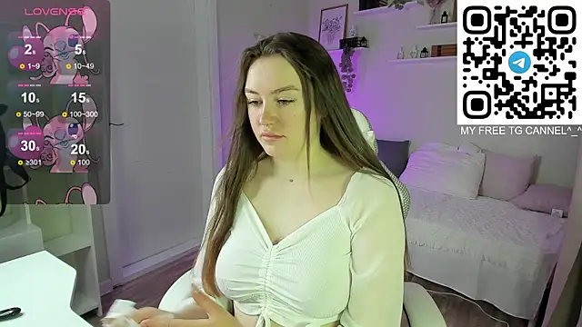 Laura CollinsS online show from April 8, 1:18 am