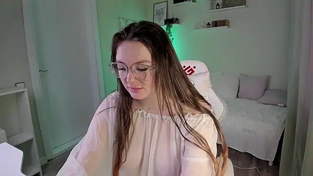 Laura CollinsS online show from March 14, 12:49 am