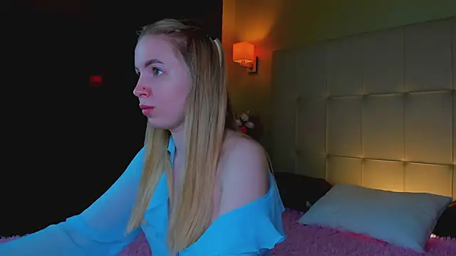 Linda  Bloom online show from April 12, 1:09 am