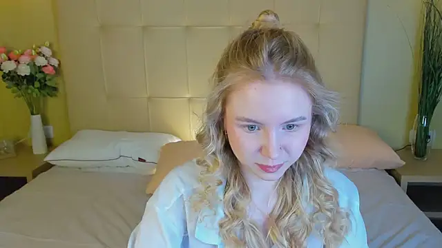 Linda  Bloom online show from March 22, 1:09 am