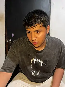 Snapshot of lalitopp chatting on February 22, 12:57 am lalitopp online show from February 22, 12:57 am