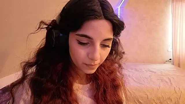 Blissmissataeses online show from February 23, 11:00 am