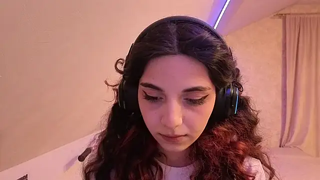 Blissmissataeses online show from February 17, 12:35 pm