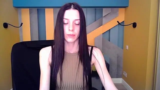 NoirDiva online show from April 23, 12:29 pm