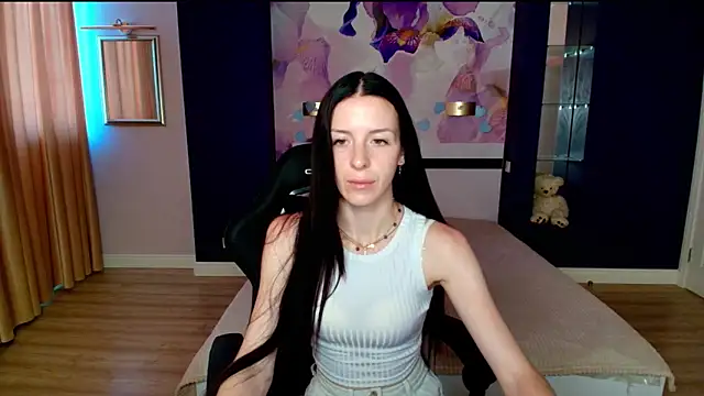 Snapshot of NoirDiva chatting on June 29, 5:47 am NoirDiva online show from June 29, 5:47 am