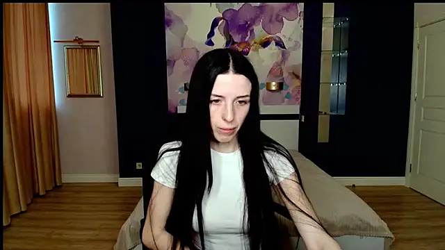 NoirDiva online show from March 30, 5:42 am