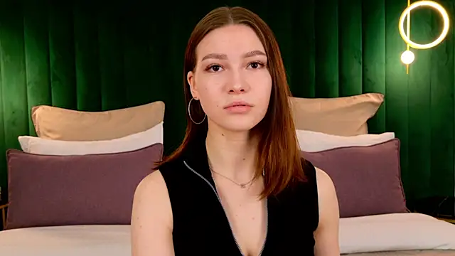 RebecaFields online show from April 1, 3:20 pm