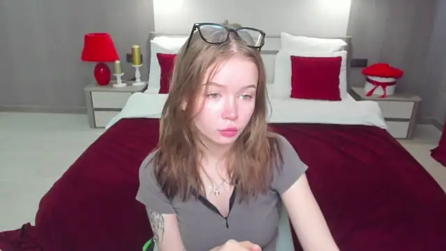 Violetta  Dreams online show from April 7, 4:25 am