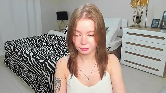 Violetta  Dreams online show from March 21, 6:45 pm