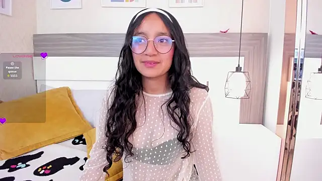 Emilyblussh online show from March 24, 7:36 pm