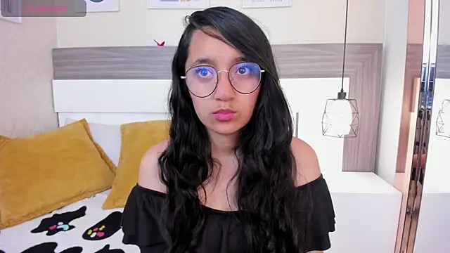 Emilyblussh online show from March 3, 6:37 pm