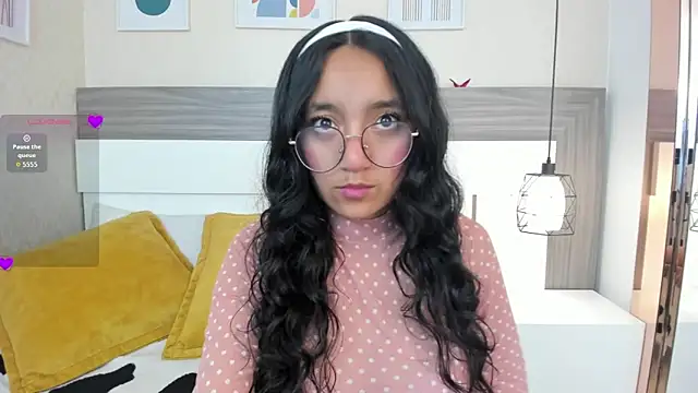 Emilyblussh online show from March 27, 7:59 pm
