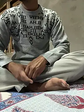 Snapshot of rashmixxx chatting on March 3, 1:34 am rashmixxx online show from March 3, 1:34 am