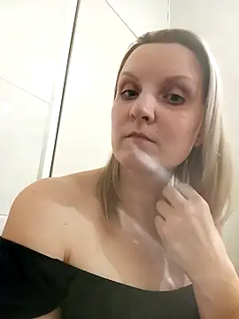 SusanGold9211 online show from February 27, 9:47 pm