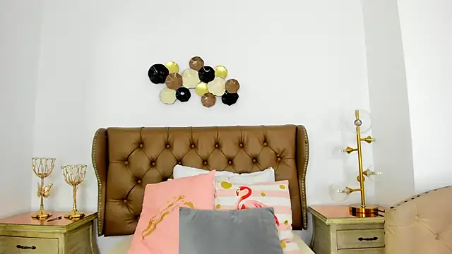 pinkmoon30 online show from March 24, 11:21 am