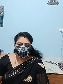 Snapshot of Kannadasexywifes chatting on May 20, 11:02 pm Kannadasexywifes online show from May 20, 11:02 pm