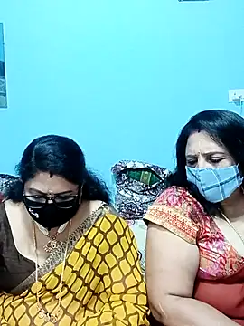 Snapshot of Kannadasexywifes chatting on May 7, 5:27 pm Kannadasexywifes online show from May 7, 5:27 pm
