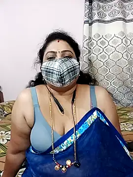 Snapshot of Kannadasexywifes chatting on June 30, 5:51 am Kannadasexywifes online show from June 30, 5:51 am