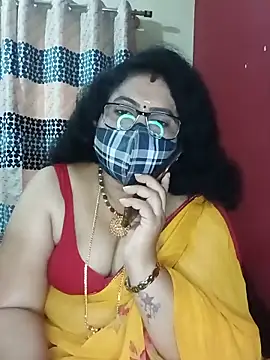 Snapshot of Kannadasexywifes chatting on May 13, 10:55 am Kannadasexywifes online show from May 13, 10:55 am