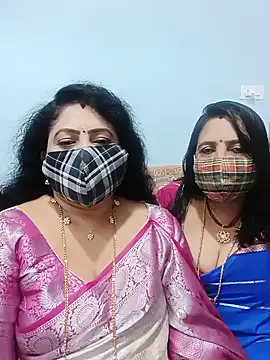 Snapshot of Kannadasexywifes chatting on May 31, 7:03 am Kannadasexywifes online show from May 31, 7:03 am