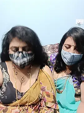 Snapshot of Kannadasexywifes chatting on May 15, 4:49 pm Kannadasexywifes online show from May 15, 4:49 pm
