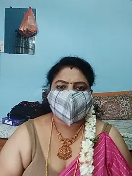 Snapshot of Kannadasexywifes chatting on May 18, 6:40 am Kannadasexywifes online show from May 18, 6:40 am