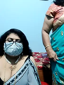 Snapshot of Kannadasexywifes chatting on May 12, 2:23 pm Kannadasexywifes online show from May 12, 2:23 pm